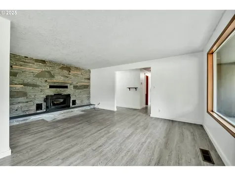 26019 Marina Road Veneta OR 97487
