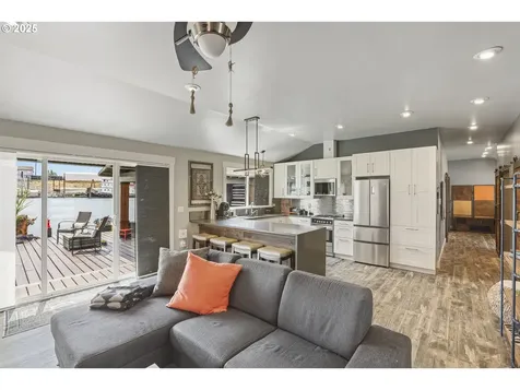 1645 N Jantzen Avenue Portland OR 97217
