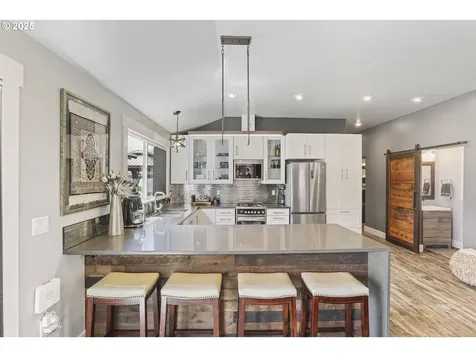 1645 N Jantzen Avenue Portland OR 97217