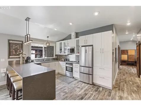 1645 N Jantzen Avenue Portland OR 97217