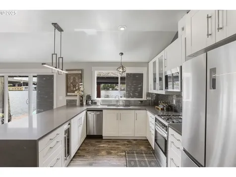 1645 N Jantzen Avenue Portland OR 97217