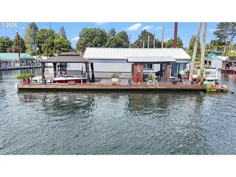 1645 N Jantzen Avenue Portland OR 97217
