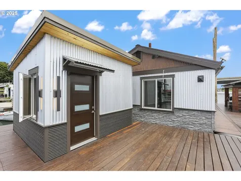 1645 N Jantzen Avenue Portland OR 97217