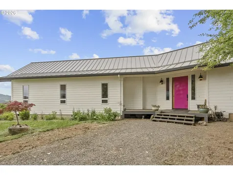 21080 NE Ribbon Ridge Road Newberg OR 97132