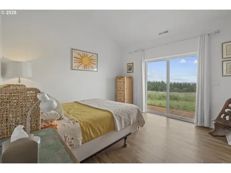 21080 NE Ribbon Ridge Road Newberg OR 97132