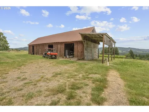 21080 NE Ribbon Ridge Road Newberg OR 97132