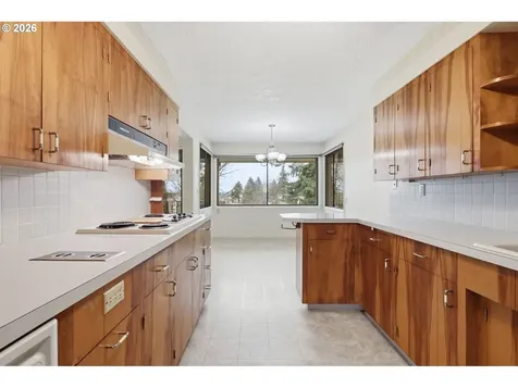 1010 NE 65th Street Vancouver WA 98665