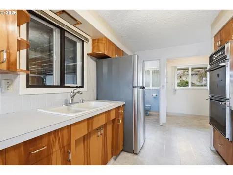 1010 NE 65th Street Vancouver WA 98665