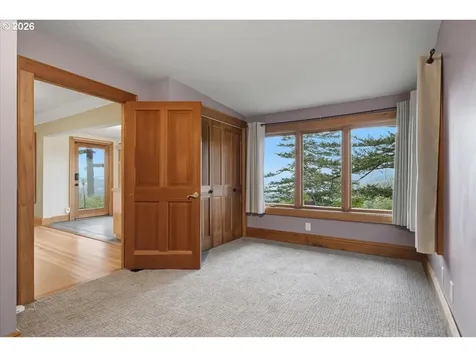 41225 E Larch Mountain Road Corbett OR 97019