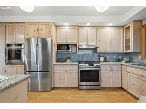 41225 E Larch Mountain Road Corbett OR 97019
