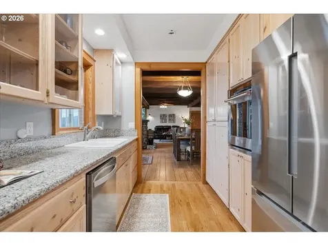 41225 E Larch Mountain Road Corbett OR 97019