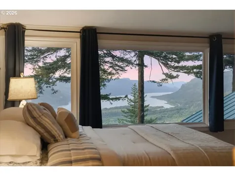 41225 E Larch Mountain Road Corbett OR 97019