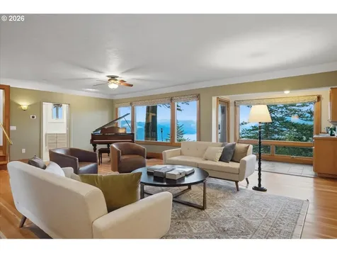 41225 E Larch Mountain Road Corbett OR 97019