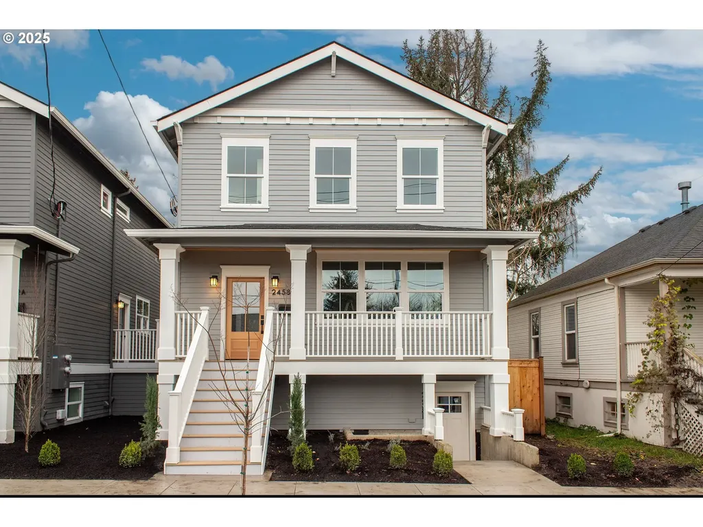2458 SE Cora Street Portland OR 97202