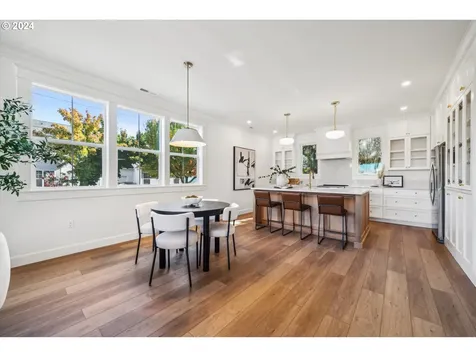 2458 SE Cora Street Portland OR 97202