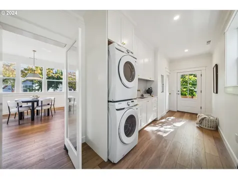 2458 SE Cora Street Portland OR 97202