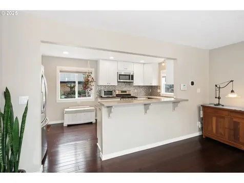 245 SE 74th Avenue Portland OR 97215