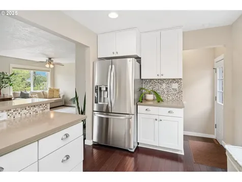 245 SE 74th Avenue Portland OR 97215