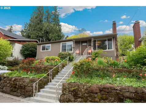 245 SE 74th Avenue Portland OR 97215