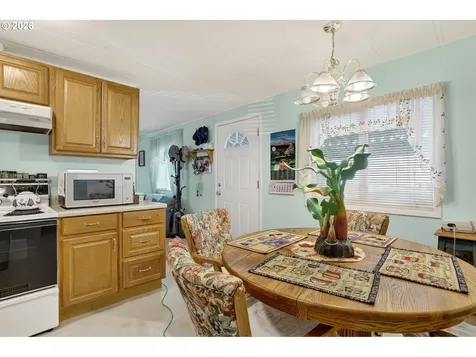 2710 SE Courtney Avenue Milwaukie OR 97222
