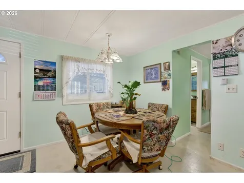 2710 SE Courtney Avenue Milwaukie OR 97222