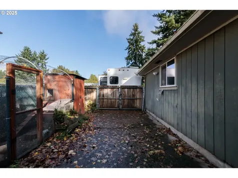 11220 S Parkland Court Oregon City OR 97045