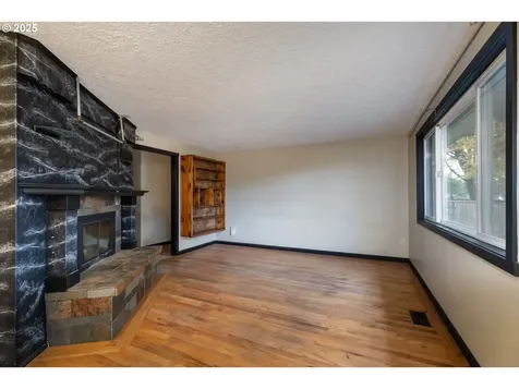 11220 S Parkland Court Oregon City OR 97045