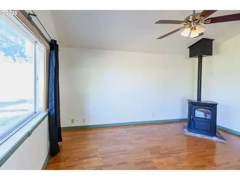 3854 Jasper Road Springfield OR 97478