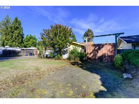 3854 Jasper Road Springfield OR 97478