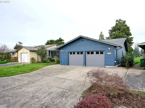 2135 Country Club Terrace Woodburn OR 97071