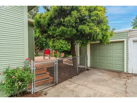 2951 NE 35th Avenue Portland OR 97212