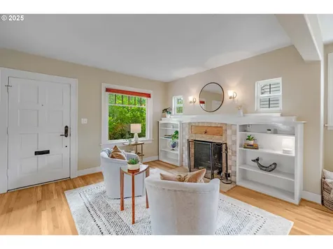 2951 NE 35th Avenue Portland OR 97212