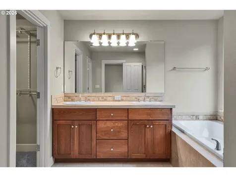 10767 SE Turnberry Loop Happy Valley OR 97086