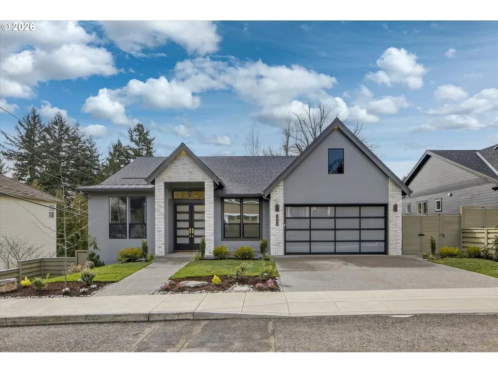 1864 SW Dickinson Lane Portland OR 97219