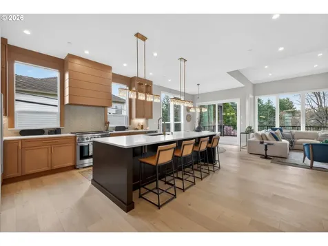1864 SW Dickinson Lane Portland OR 97219
