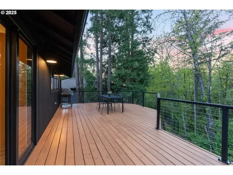 4203 SW 48th Place Portland OR 97221