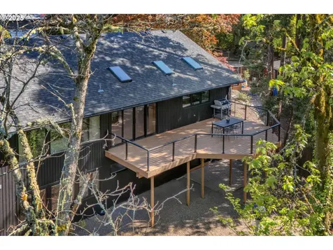 4203 SW 48th Place Portland OR 97221