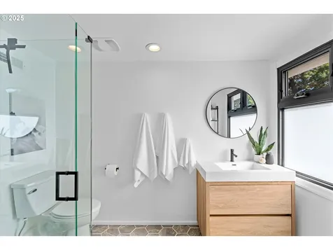 2526 NE 62nd Avenue Portland OR 97213