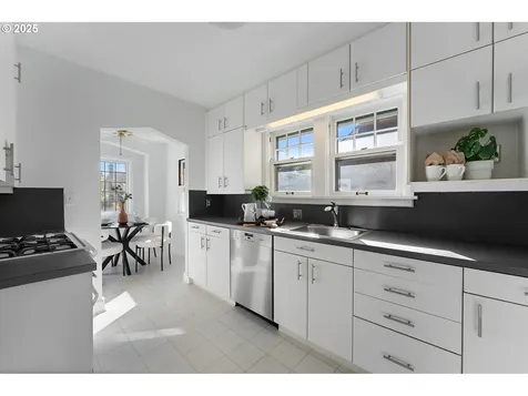 2025 NE 56th Avenue Portland OR 97213