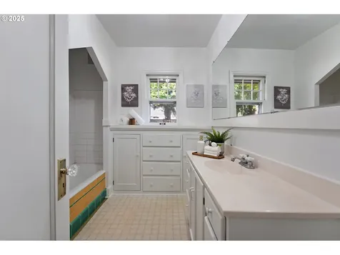 2025 NE 56th Avenue Portland OR 97213