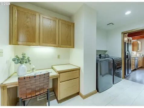 5171 Solar Heights Drive Eugene OR 97405