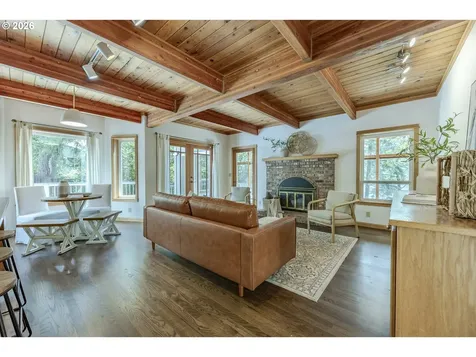 5171 Solar Heights Drive Eugene OR 97405