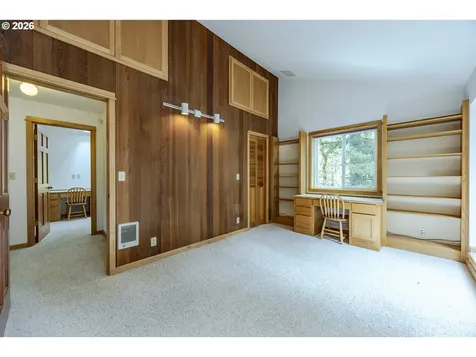 5171 Solar Heights Drive Eugene OR 97405