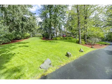 5171 Solar Heights Drive Eugene OR 97405