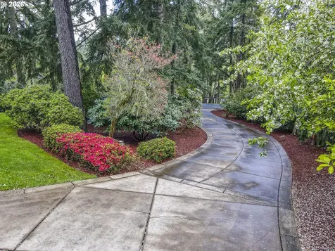 5171 Solar Heights Drive Eugene OR 97405