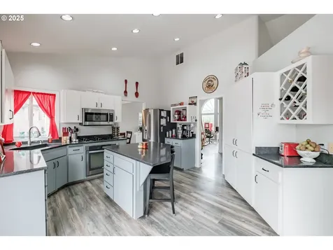 797 Laguna Drive NE Keizer OR 97303
