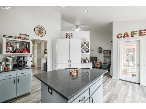 797 Laguna Drive NE Keizer OR 97303