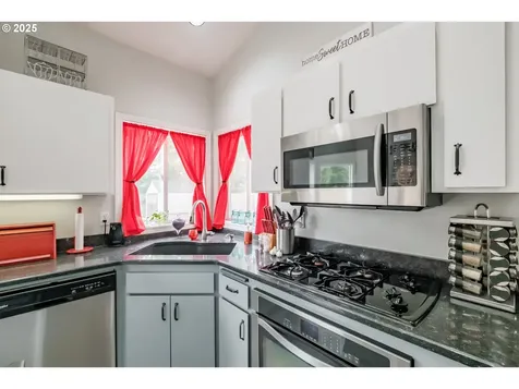797 Laguna Drive NE Keizer OR 97303