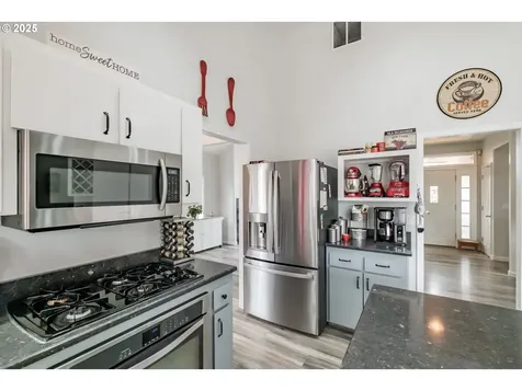 797 Laguna Drive NE Keizer OR 97303