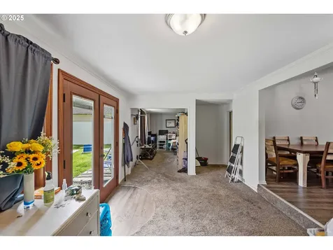 585 S Cammann Street Coos Bay OR 97420